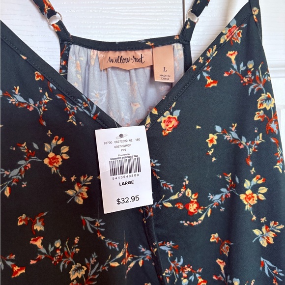 Willow & Root Floral Tank Top - Green - Picture 8 of 8